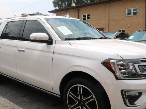 Used 2019 Ford Expedition Max Limited RWD image 3