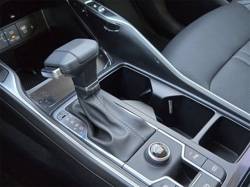 New 2026 Kia Sorento S w/ S Panoramic Sunroof Package FWD image 17