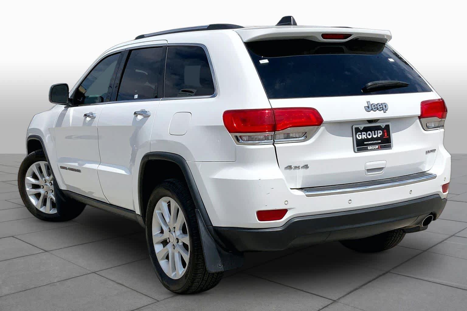 Used 2017 Jeep Grand Cherokee Limited AWD/4WD image 12