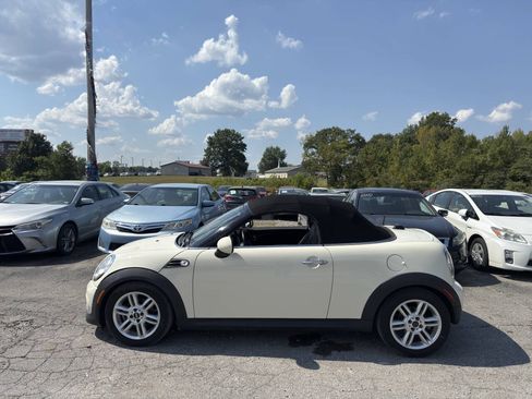 Used 2013 MINI Cooper Roadster FWD image 3