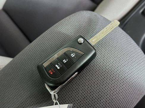Used 2024 Toyota Corolla LE FWD image 21