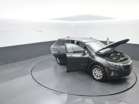 Used 2022 Chevrolet Equinox LT AWD/4WD image 40