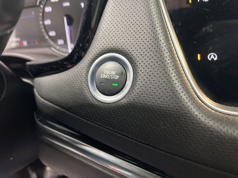 Used 2024 Cadillac XT5 Premium Luxury image 33