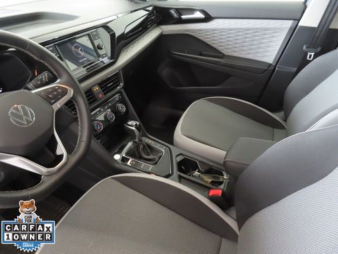 Certified 2024 Volkswagen Taos S w/ MDO Package image 21