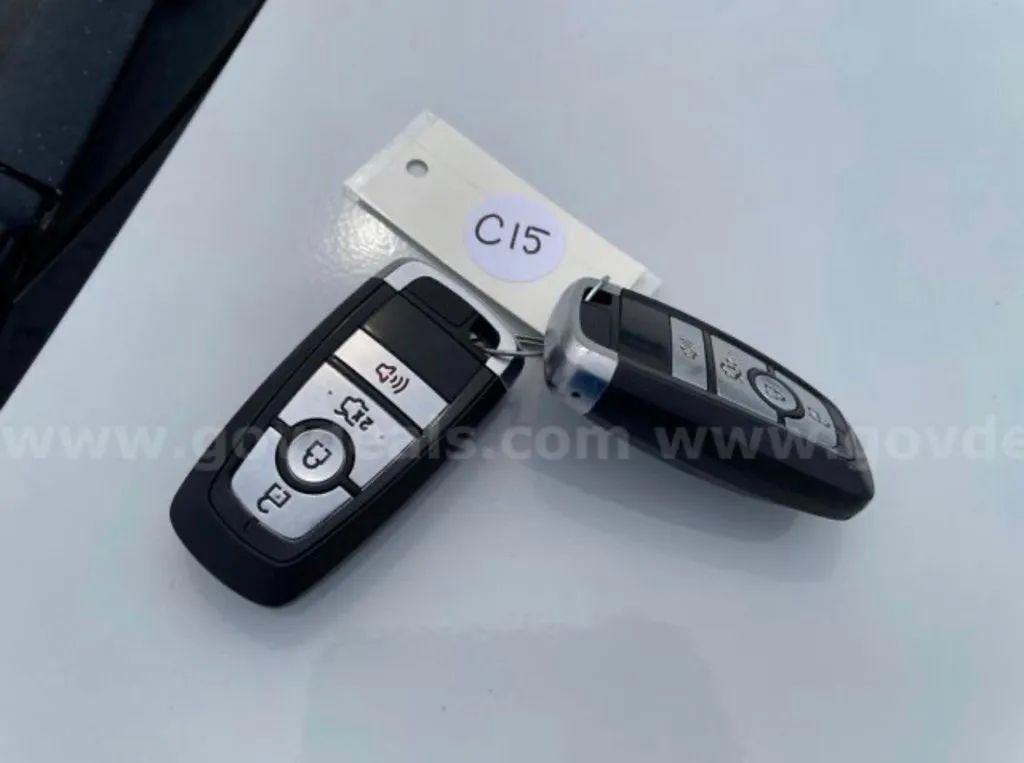 Used 2019 Ford Fusion SE FWD image 9