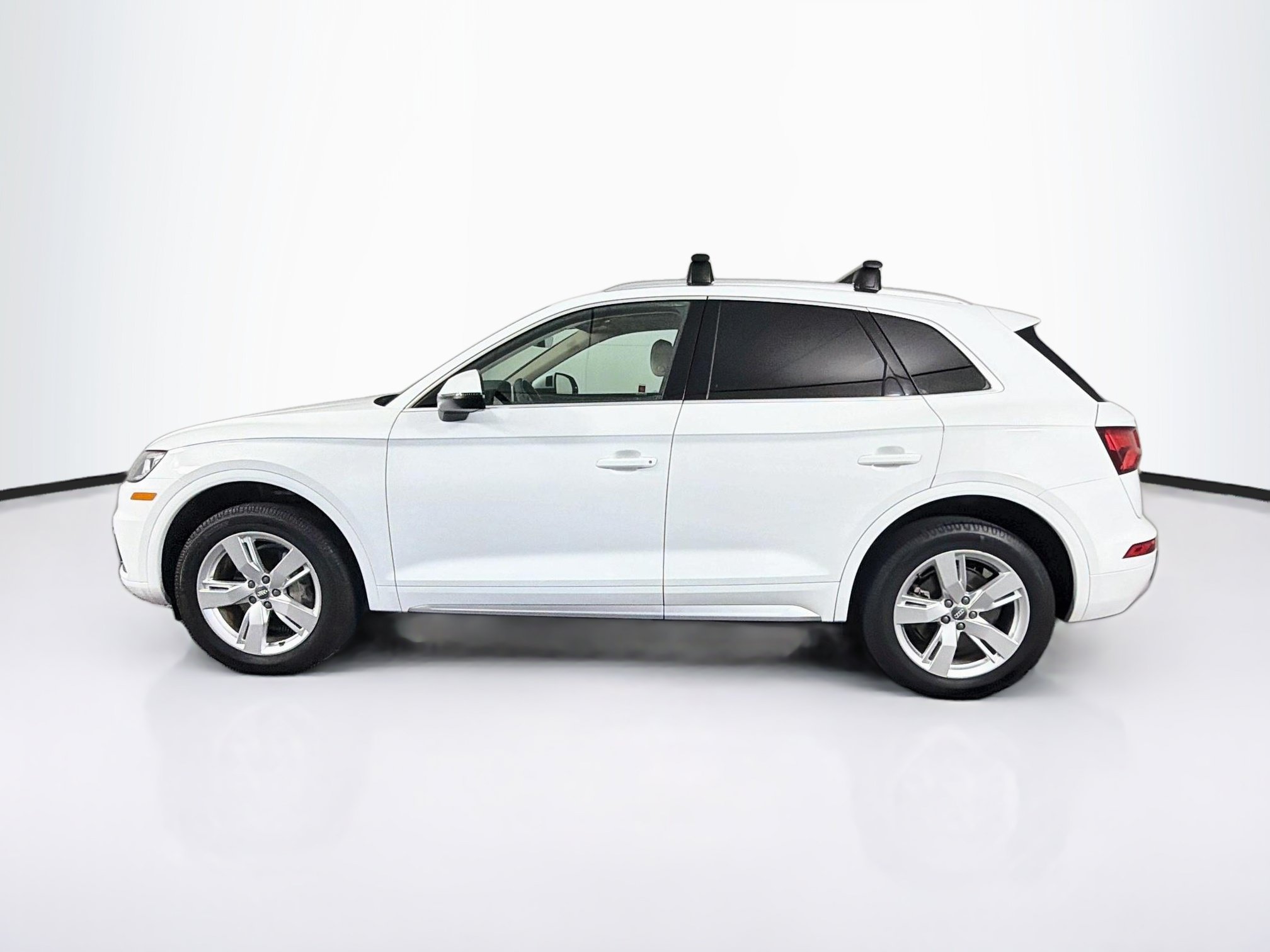 Used 2018 Audi Q5 2.0T Premium Plus w/ Premium Plus Package AWD/4WD image 4