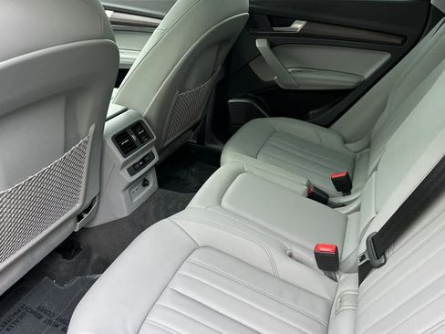 Used 2022 Audi Q5 2.0T Premium Plus w/ Premium Plus Package image 4