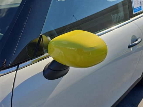 Used 2024 MINI Cooper SE image 11