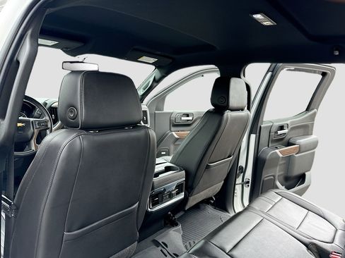 Used 2021 Chevrolet Silverado 1500 High Country image 6