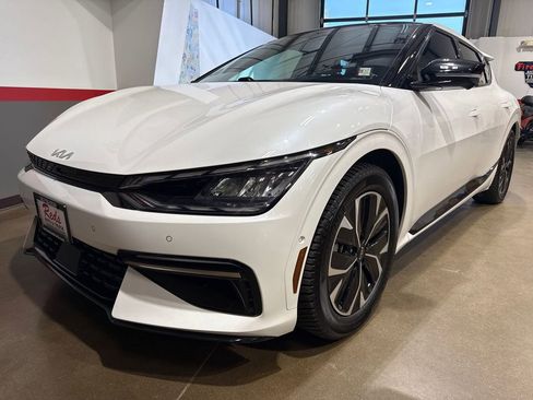 Used 2022 Kia EV6 GT-Line w/ GT-Line Suede Seat Package image 50