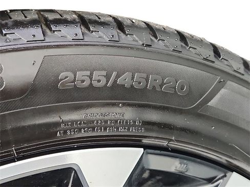 Used 2024 Mitsubishi Outlander SE image 35