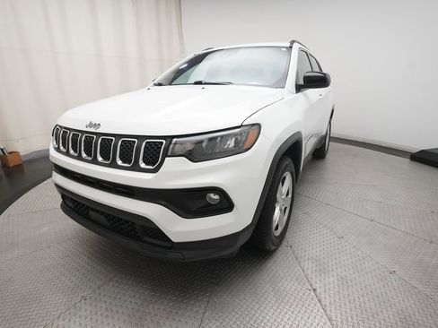 Used 2024 Jeep Compass Latitude AWD/4WD image 12