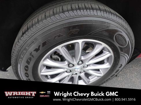 Used 2023 Buick Enclave Essence image 33