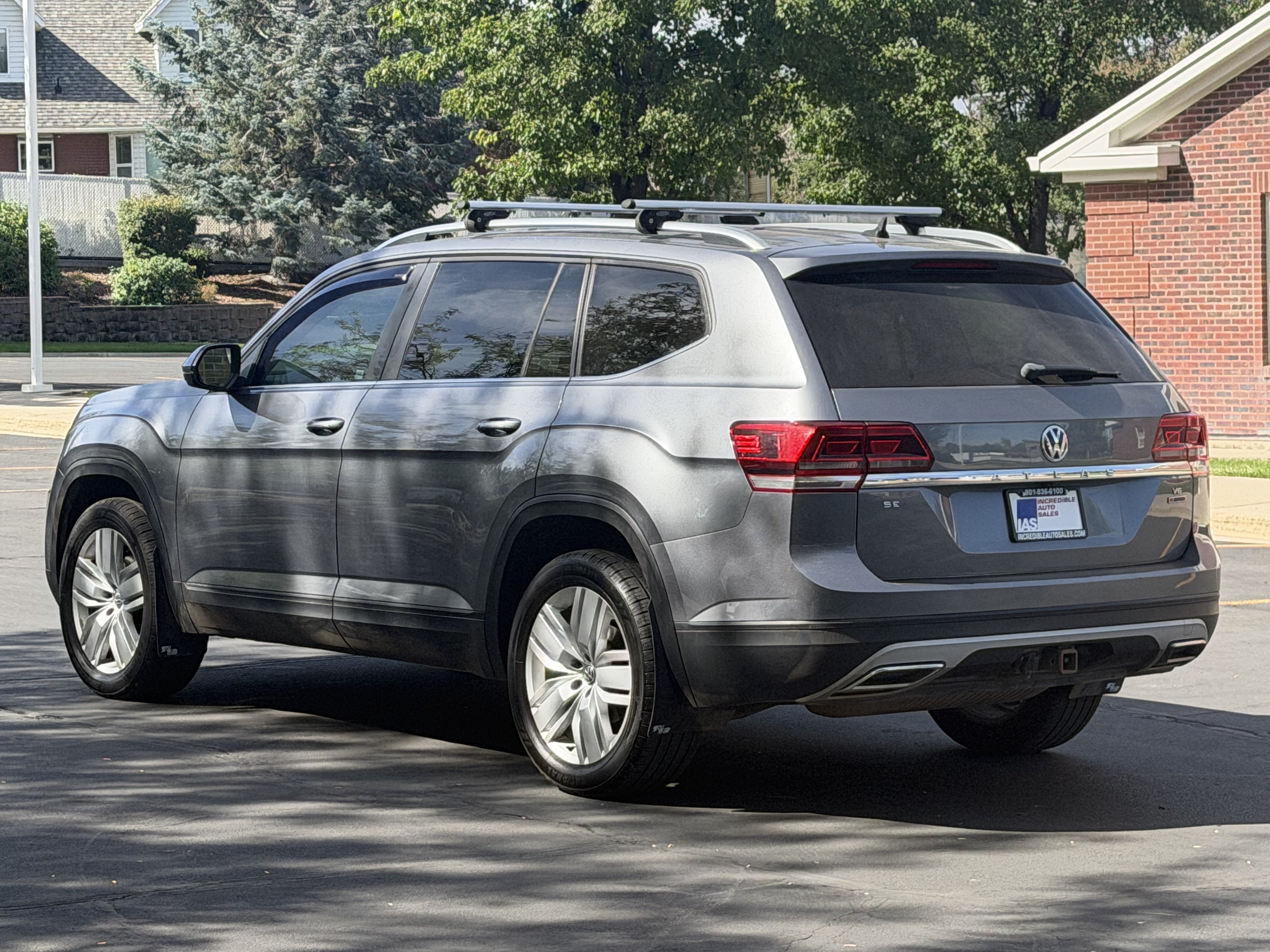 Used 2019 Volkswagen Atlas SE w/ Towing Package AWD/4WD image 4