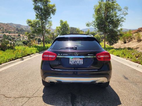 Used 2015 Mercedes-Benz GLA 250 4MATIC image 4