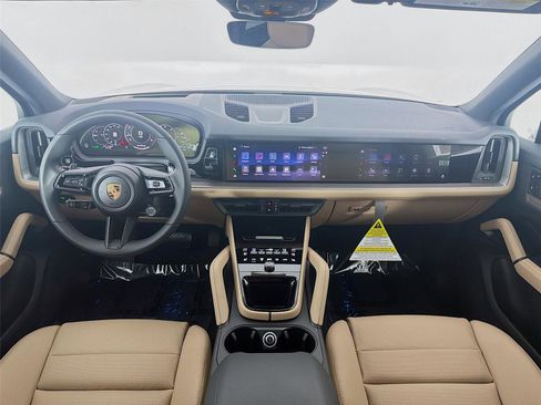 New 2026 Porsche Cayenne image 16