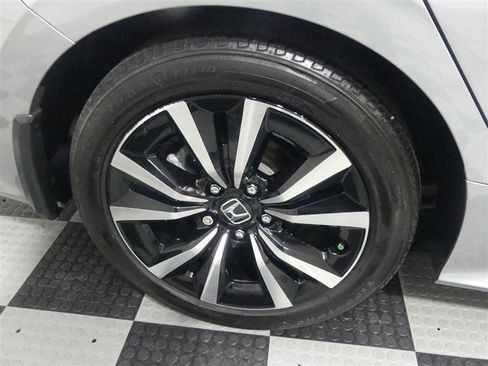 Used 2023 Honda Civic EX image 17