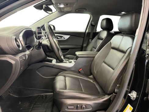 Used 2023 Chevrolet Blazer LT AWD/4WD image 9