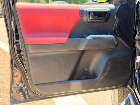 Used 2021 Toyota Tacoma SR5 RWD image 21