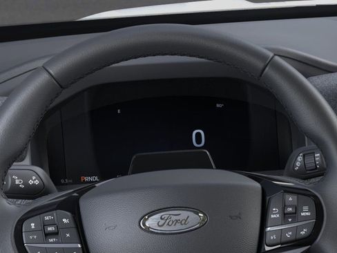 Used 2025 Ford Explorer Platinum RWD image 13