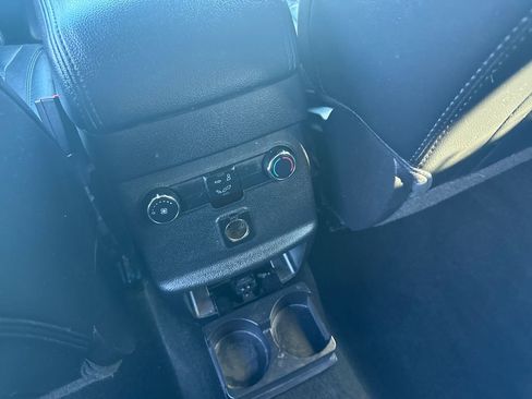 Used 2016 Ford Explorer XLT w/ Equipment Group 202A image 17