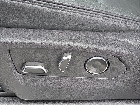 Used 2025 GMC Sierra 1500 Denali w/ Denali Reserve Package image 14