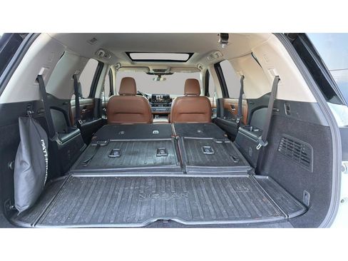 Certified 2023 Nissan Pathfinder Platinum w/ Black Appearance Package AWD/4WD image 14