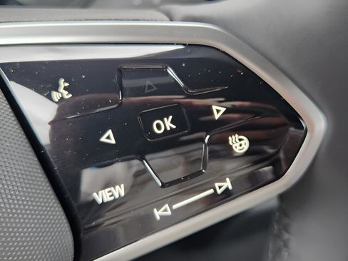 New 2025 Volkswagen ID. Buzz Pro S image 19