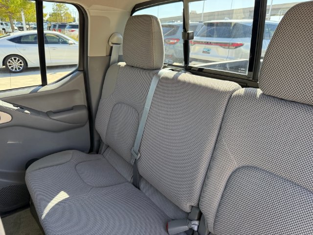 Used 2017 Nissan Frontier SV RWD image 24