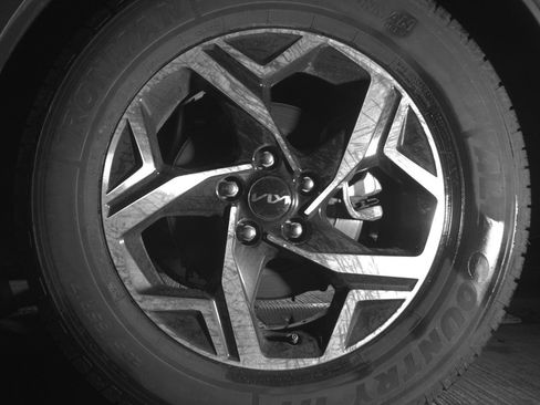 Used 2024 Kia Sportage LX image 14