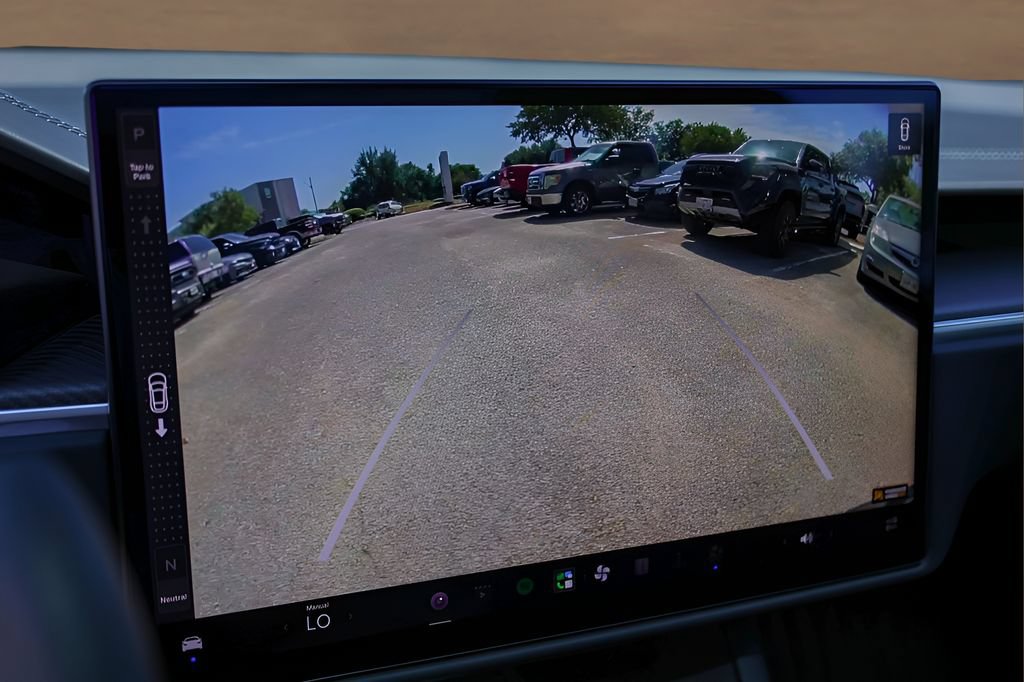 Used 2024 Tesla Model S Plaid AWD/4WD image 16