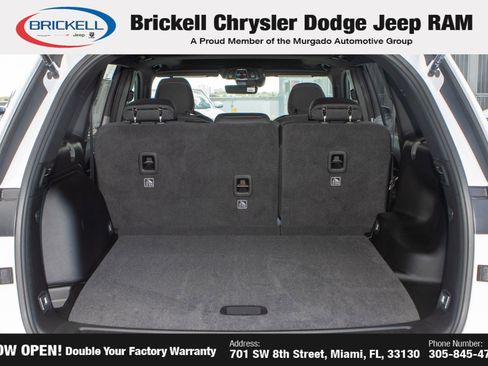 New 2025 Jeep Grand Cherokee Laredo X image 9