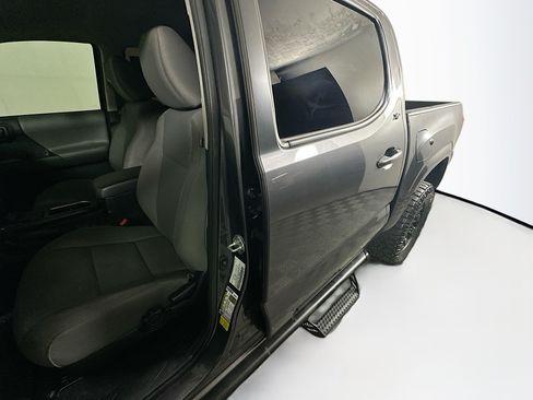 Used 2023 Toyota Tacoma SR w/ SR Convenience Package RWD image 12