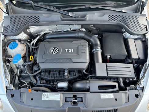 Used 2013 Volkswagen Beetle 2.0T FWD image 25