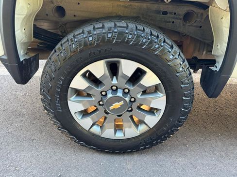 Used 2022 Chevrolet Silverado 2500 Custom w/ Custom Value Package AWD/4WD image 53