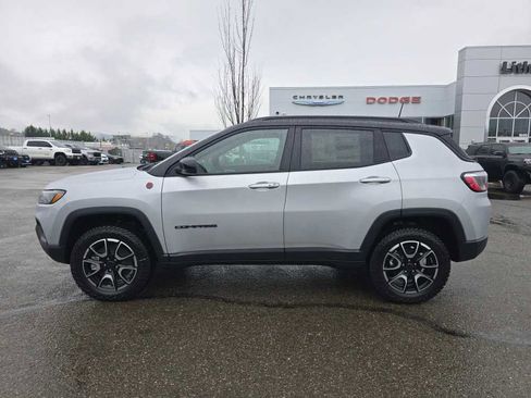 New 2026 Jeep Compass Trailhawk image 2