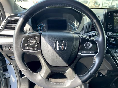 Used 2024 Honda Odyssey Touring image 13