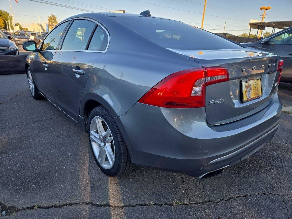 Used 2017 Volvo S60 T5 Inscription FWD image 7