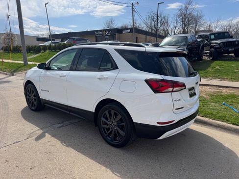 Used 2024 Chevrolet Equinox RS w/ RS Leather Package AWD/4WD image 3