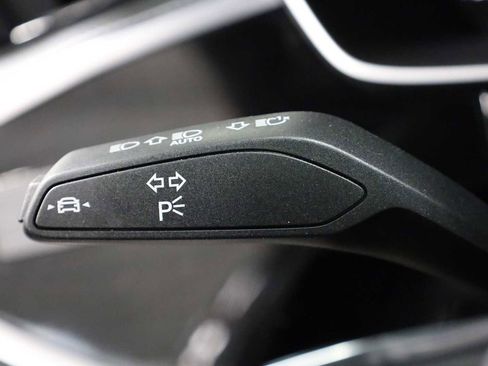 Certified 2025 Audi Q3 2.0T Premium w/ Black Optic Sport Package image 28