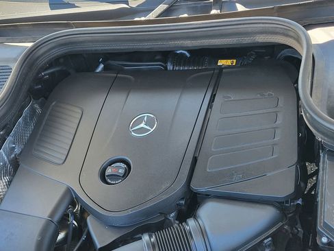 Used 2024 Mercedes-Benz GLE 350 4MATIC image 29