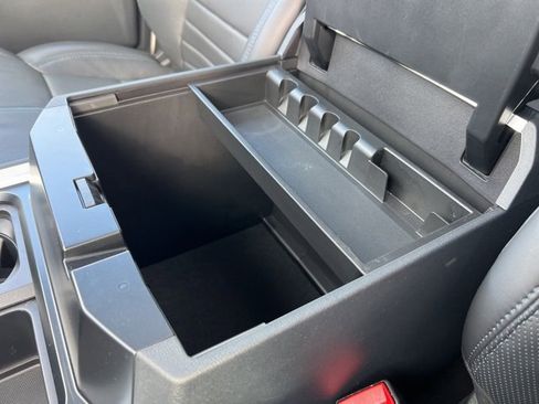 Certified 2025 Ford F350 Platinum w/ FX4 Off-Road Package image 19