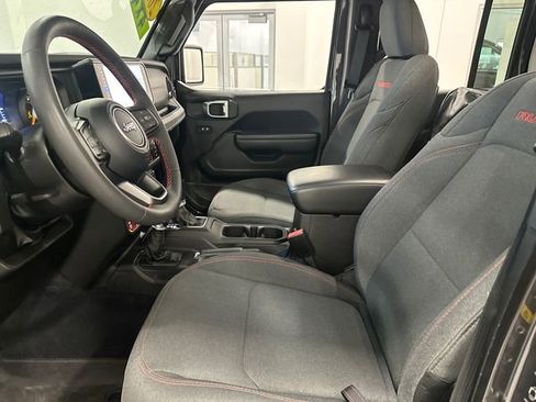 Used 2024 Jeep Wrangler Unlimited Rubicon w/ Dual Top Group image 30