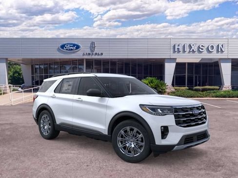 New 2026 Ford Explorer Active w/ Active Comfort Package AWD/4WD image 3