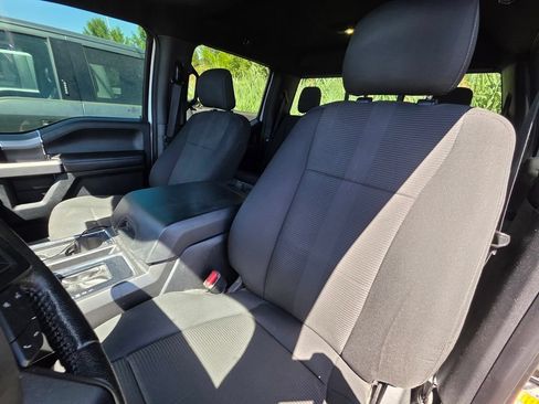 Used 2015 Ford F150 XLT w/ Equipment Group 302A Luxury AWD/4WD image 5