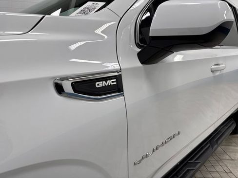 Used 2024 GMC Yukon XL SLE image 35