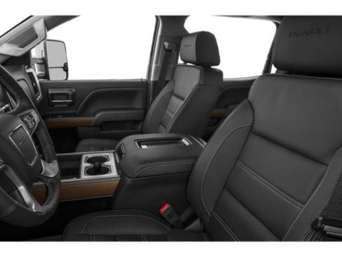Used 2019 GMC Sierra 2500 Denali w/ Duramax Plus Package AWD/4WD image 9