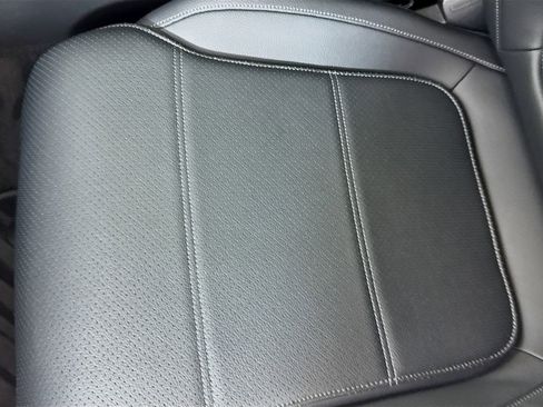 Used 2026 Mercedes-Benz GLC 300 image 21