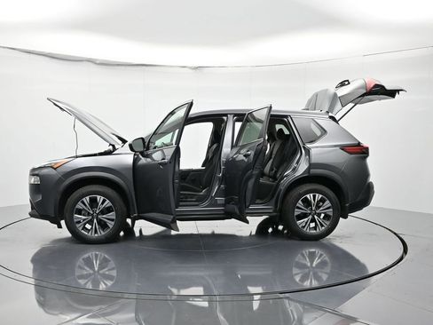 Used 2023 Nissan Rogue SV image 44