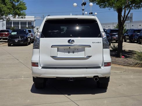 Used 2022 Lexus GX 460 Premium w/ Premium Package image 13